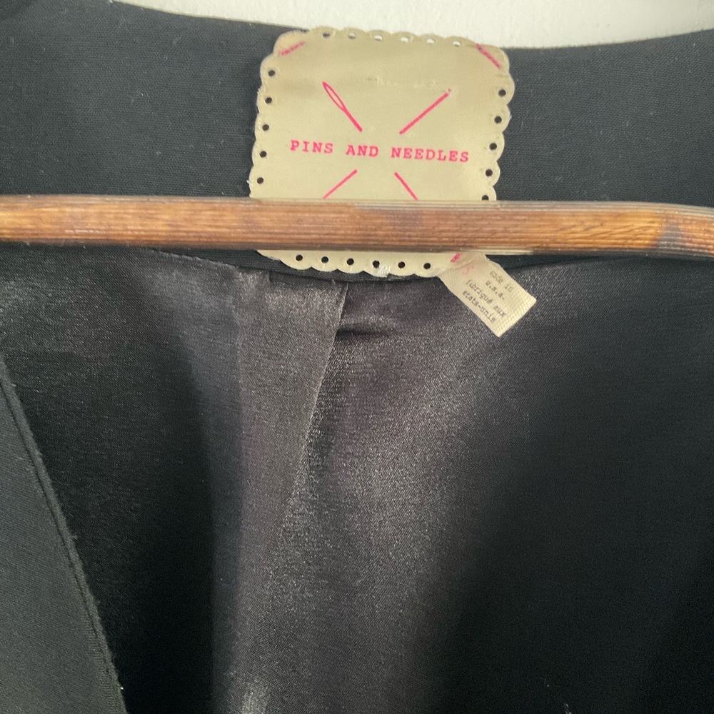 Urban Outfitters Pins and Needles Black Blazer – Size S - Picture 3 of 5